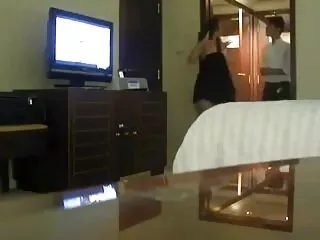 子供の父親の石、舐めるお母さんの猫 女の子 の エロ い 動画