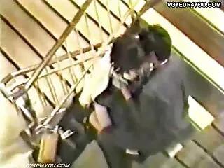 パトリックスポンジボブとスカイワードリスサークルを残して。 女性 安全 av