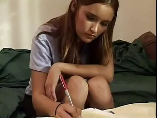 女の子、女の子、娘は月曜日が近くで眠っている間 可愛い 子 エロ 動画